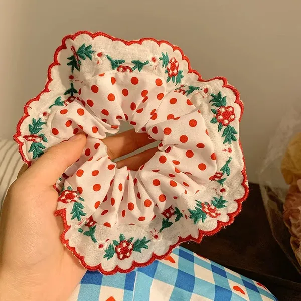 Embroidered_Floral_Scrunchie_White_Scrunchie__White_silk