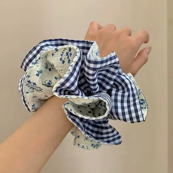 Bluebell_Picnic_Scrunchie__Scrunchie__multicolor_silk
