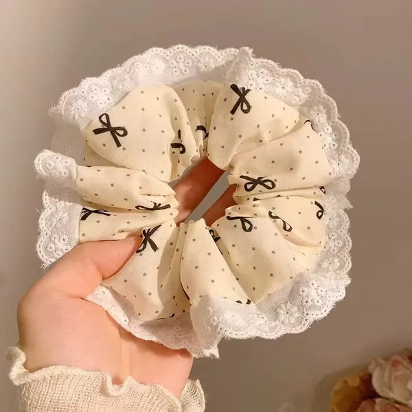Bow_Lace_Scrunchie_White_Scrunchie__White_silk