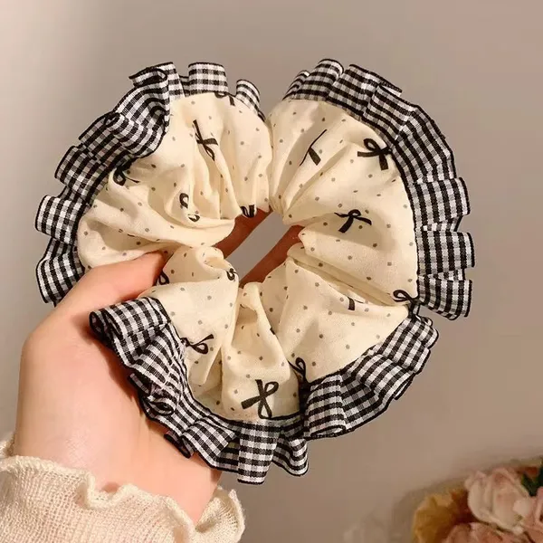 Bow_Lace_Scrunchie_Black_Scrunchie__Black_silk