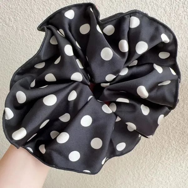 Silk_Satin_Jumbo_Scrunchies_Black_Scrunchie__Black_silk
