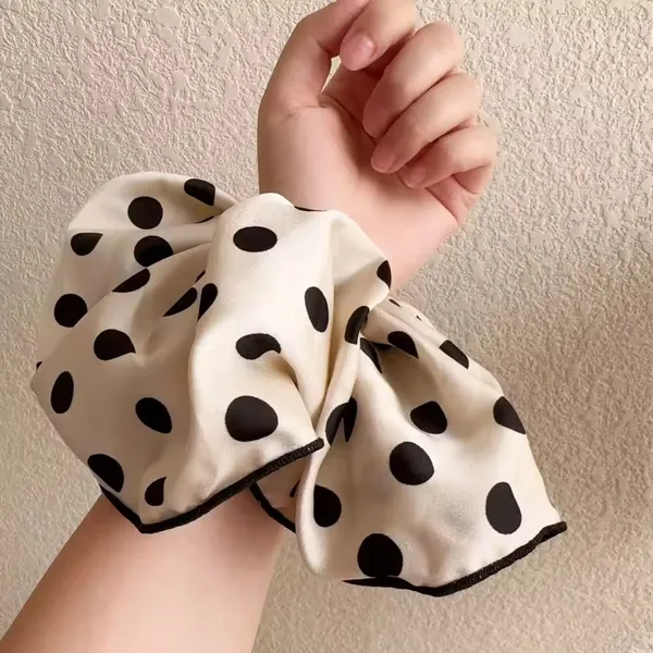 Silk_Satin_Jumbo_Scrunchies_White_Scrunchie__White_silk