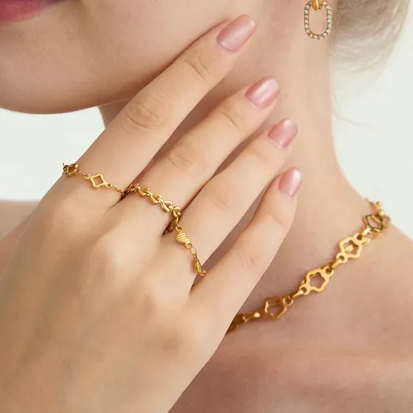 Linear_Heart_Ring__Ring_gold_Stainless_steel
