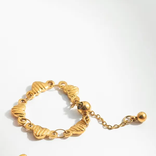 Linear_Heart_Ring__Ring_gold_Stainless_steel