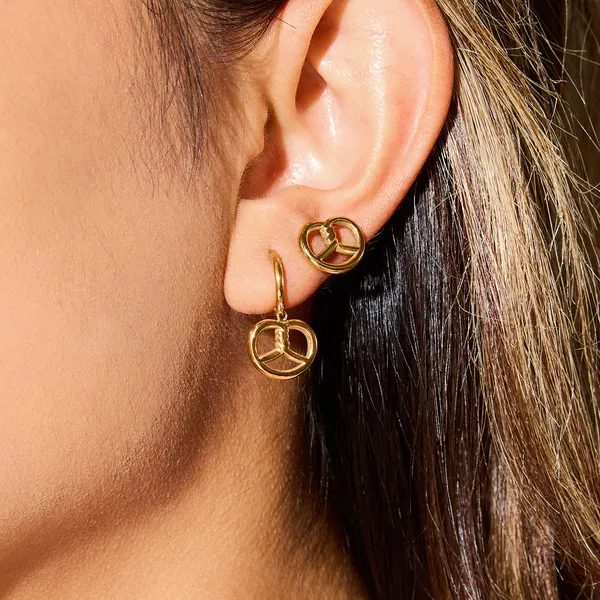 Twisted_Knot_Studs__Studs_gold_Stainless_steel