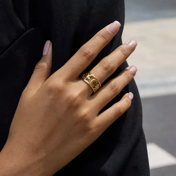 Sun_And_Moon_Charm_Ring_Gold_Ring_Gold_Stainless_steel