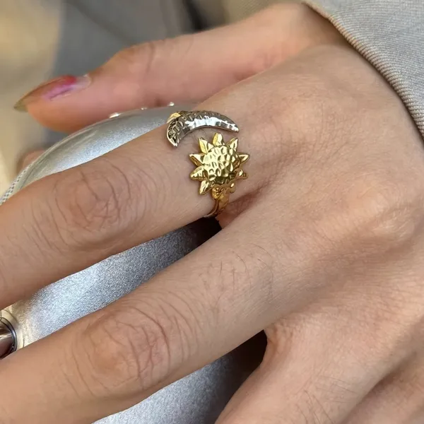 Sunbeam_Eclipse__Ring_gold_Stainless_steel
