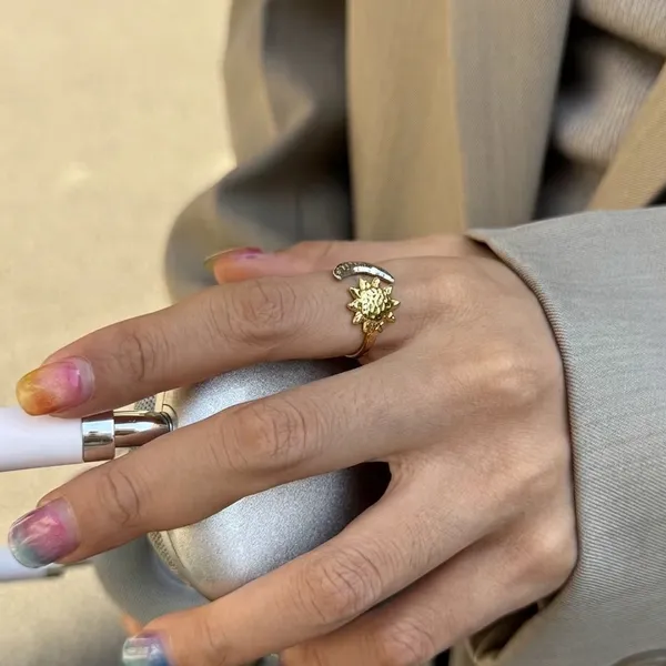 Sunbeam_Eclipse__Ring_gold_Stainless_steel