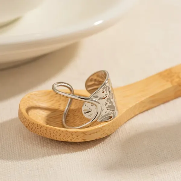 Wave_Ring_Gold_Ring_Gold_Stainless_steel