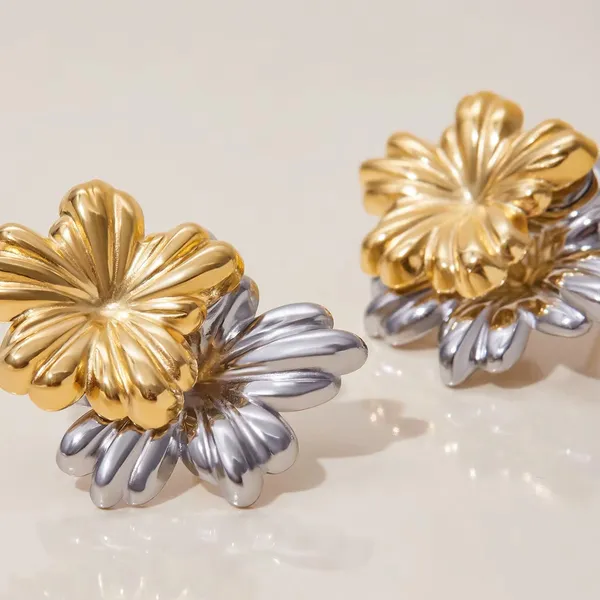 Petal_Bloom_Earrings__Earrings_gold_Stainless_steel