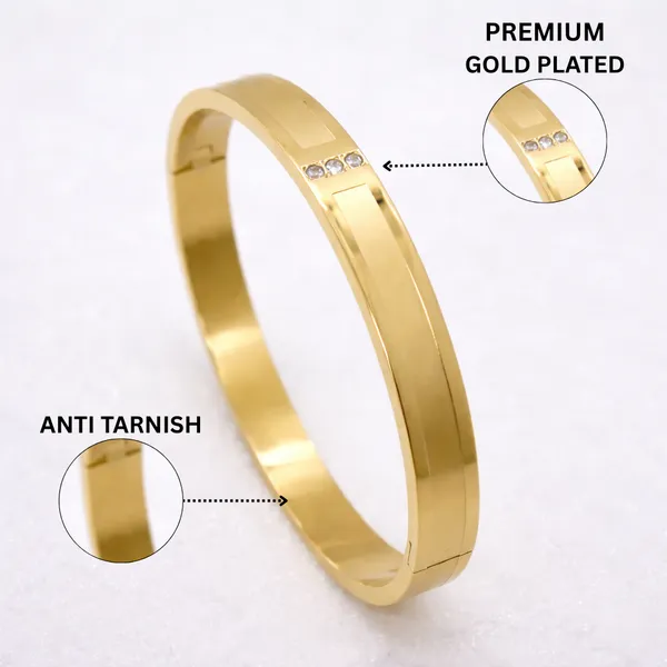 Matte_And_Shiny_Finish_With_Three_Diamond_Gold_Bracelet_For_Men__Bracelet__gold_Stainless_steel