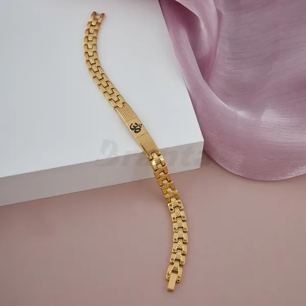 Om_Gold_Bracelet_For_Men_With_Dotted_Pattern_Fenyra__Bracelet__gold_Stainless_steel