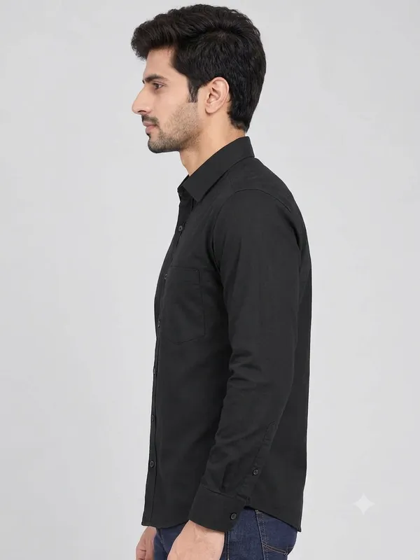 Black_Casual_Shirt_For_Men