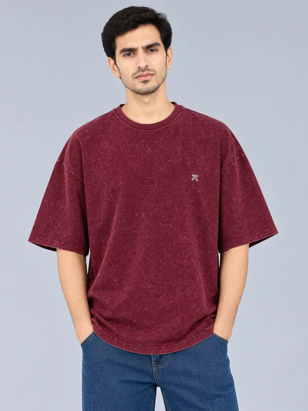 Maroon_Relaxed_Fit_Crew_Neck_T_Shirt_For_Men