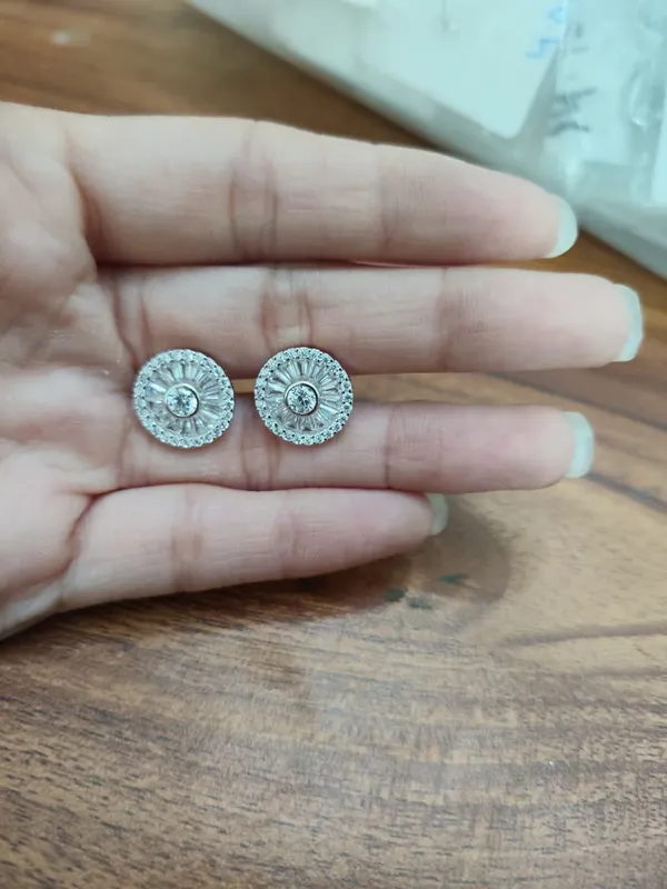 Silver_Sterling_Silver_925_Round_Stud_Earrings_For_Women