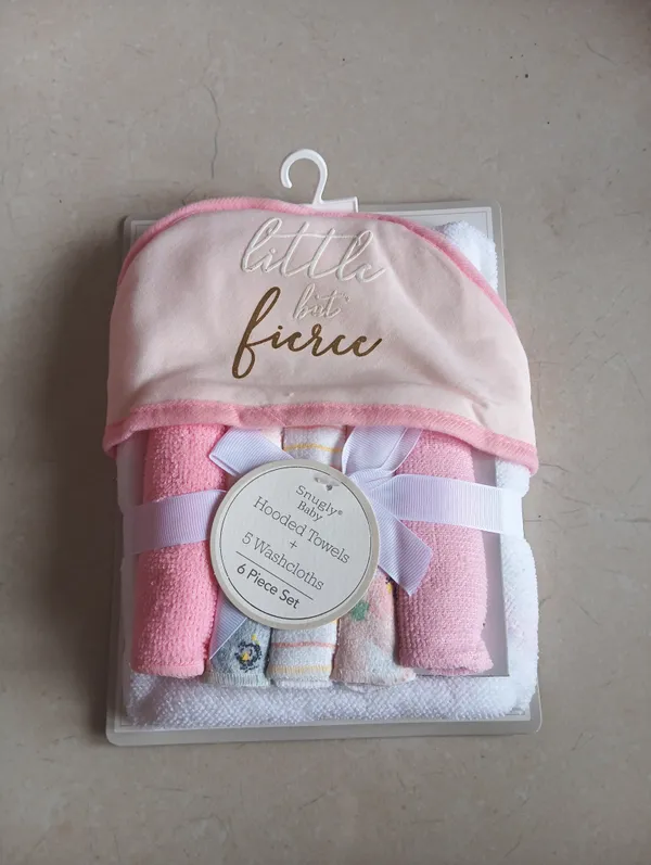 Pink_Polyester_Hooded_Towel_Bath_Set_for_Babies