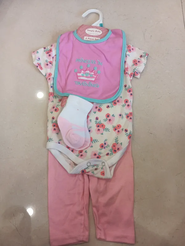 Pink_Floral_Four_Piece_Baby_Clothing_Set_for_Girls