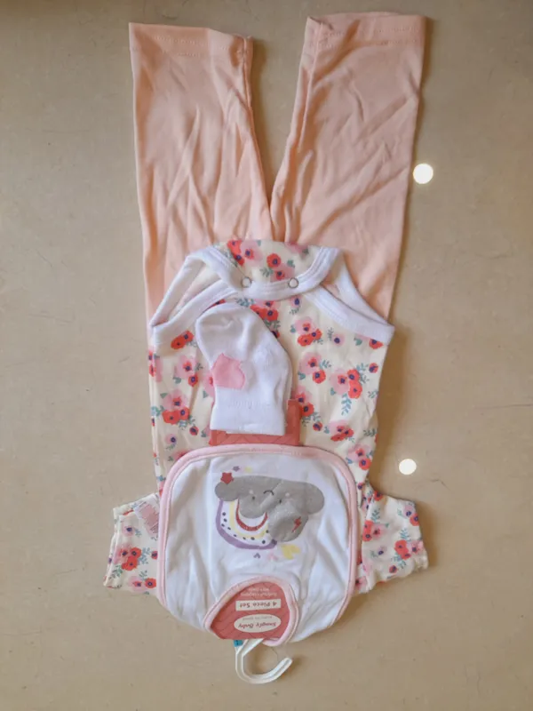 Pink_Floral_3-Piece_Baby_Clothing_Set_for_Babies