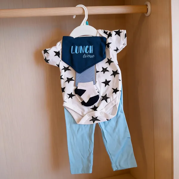White_Star_Print_Romper_Set_for_Baby