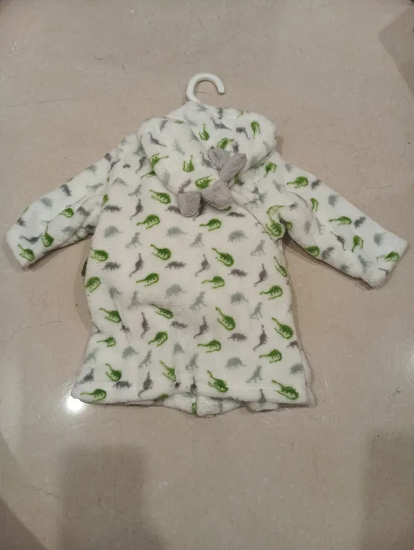 White_Fleece_Hooded_Romper_for_Babies