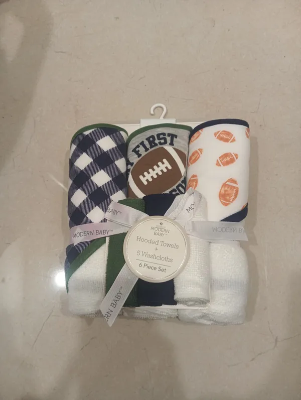 Multicolour_Hooded_Towel_And_Washcloth_Bath_Set