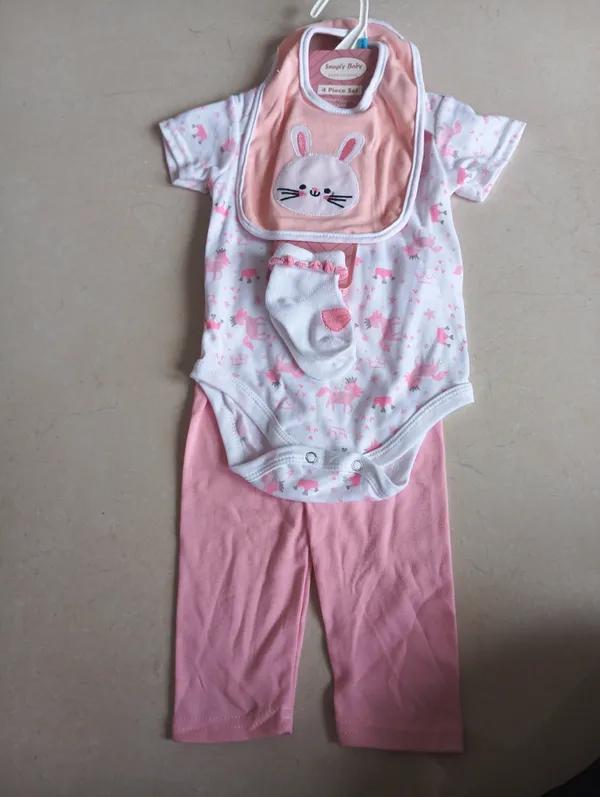 Pink_Printed_Four_Piece_Baby_Clothing_Set_for_Babies