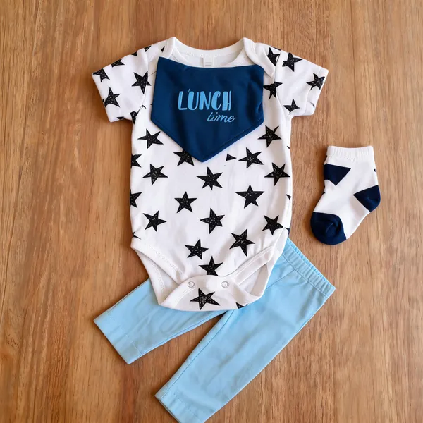 White_Star_Print_Baby_Outfit_Set_for_Infants