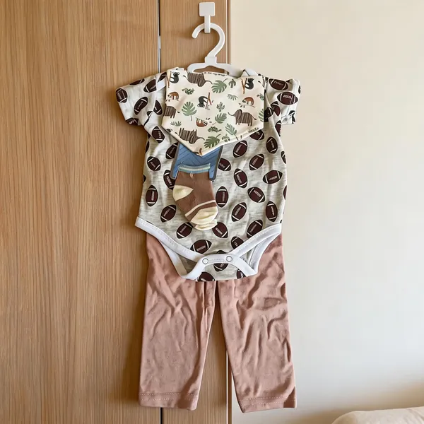 Multicolor_Printed_Baby_Bodysuit_And_Pants_Set_For_Boys