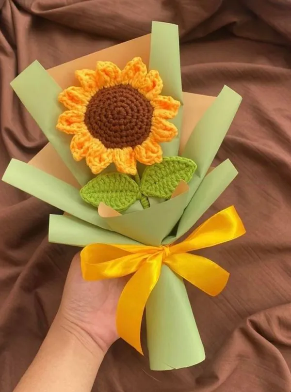 Yellow_And_Green_And_Brown_Crochet_Yarn_Artificial_Flower_Bouquet_For_Bag_Accessories,_Gifting,_Decorative_Use