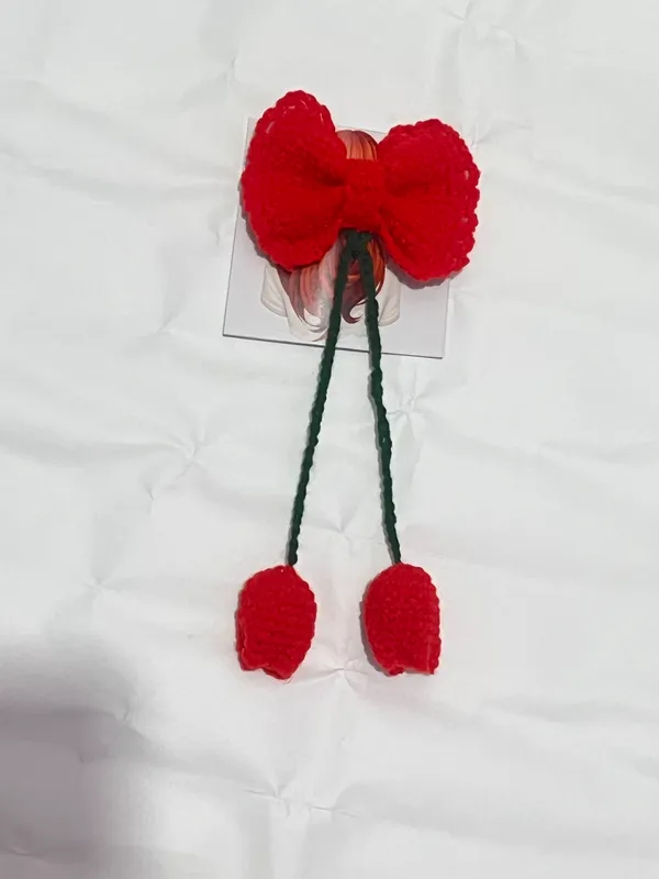 Red_Crochet_Yarn_Bow_Hair_Clip_For_Girls,_Hair_Styling,_Daily_Wear
