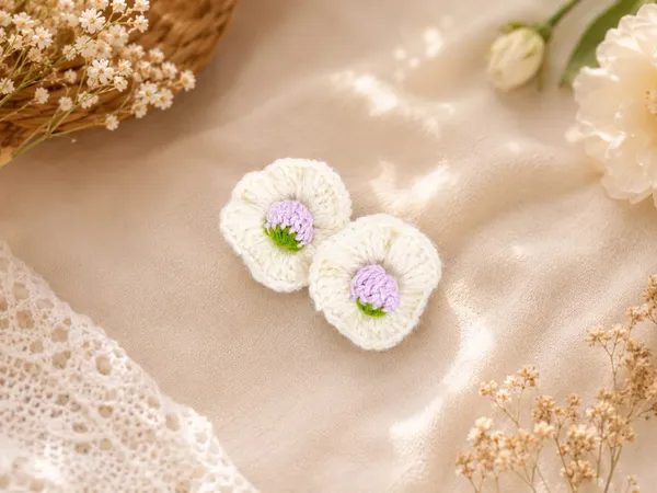White_Crochet_Yarn_Hair_Clips_For_Girls,_Hair_Styling,_Daily_Wear_Pack_Of_4