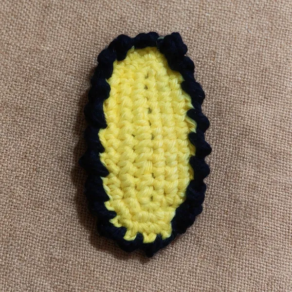 Yellow_Crochet_Yarn_Leaf_Applique_For_Crafting,_Diy,_Decorative_Use_Pack_Of_5