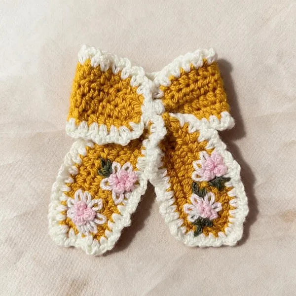 Mustard_And_White_Crochet_Yarn_Baby_Booties_For_Babies,_Daily_Wear,_Winter_Wear