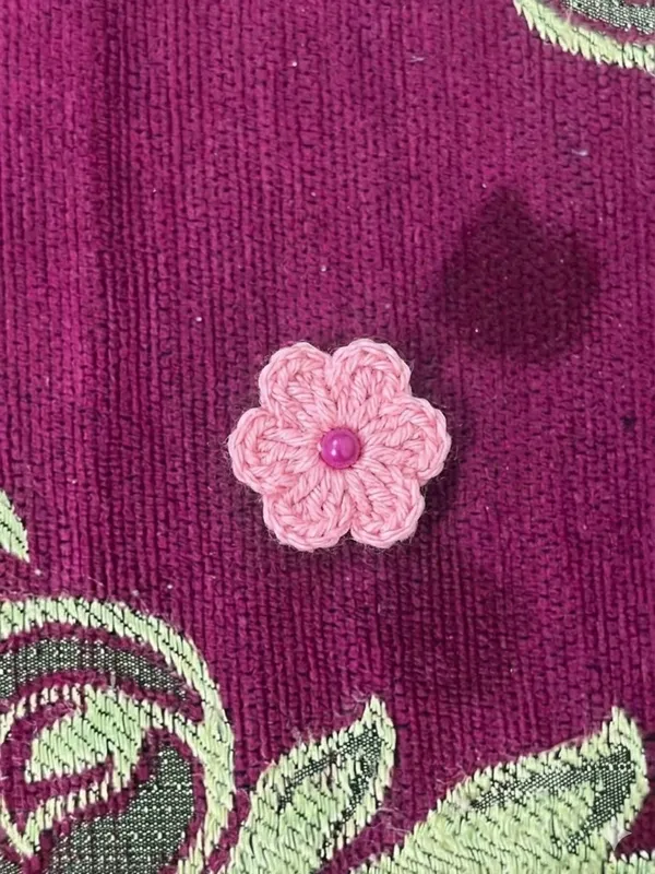 Pink_Crochet_Yarn_Hijab_Pin_For_Girls,_Women,_Traditional_Wear_Pack_Of_5