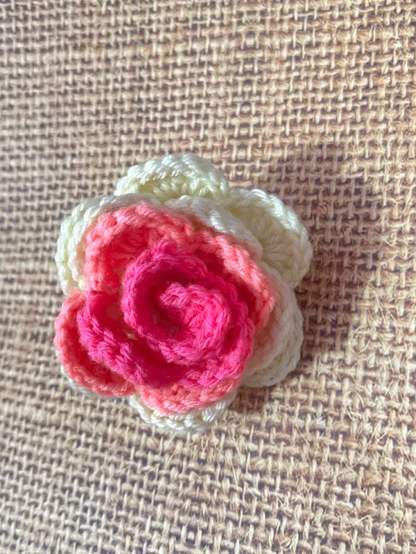 Multicolour_Crochet_Yarn_Decorative_Flower_Stem_For_Home_Decor,_Gifting,_Decorative_Use_Pack_Of_2