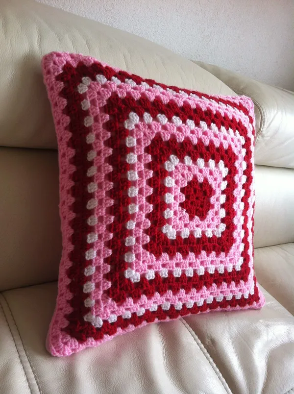 White_And_Maroon_And_Pink_Crochet_Yarn_Cushion_Cover_For_Women,_Hair_Styling,_Daily_Wear