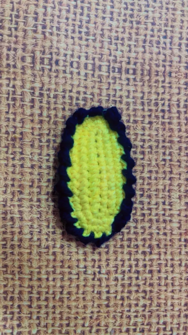 Yellow_Crochet_Yarn_Leaf_Applique_For_Crafting,_Diy,_Decorative_Use_Pack_Of_5