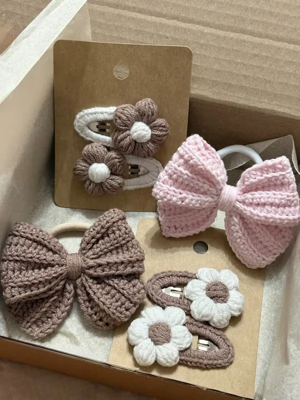 Multicolour_Crochet_Yarn_Hair_Clips_For_Girls,_Hair_Styling,_Daily_Wear_Pack_Of_4