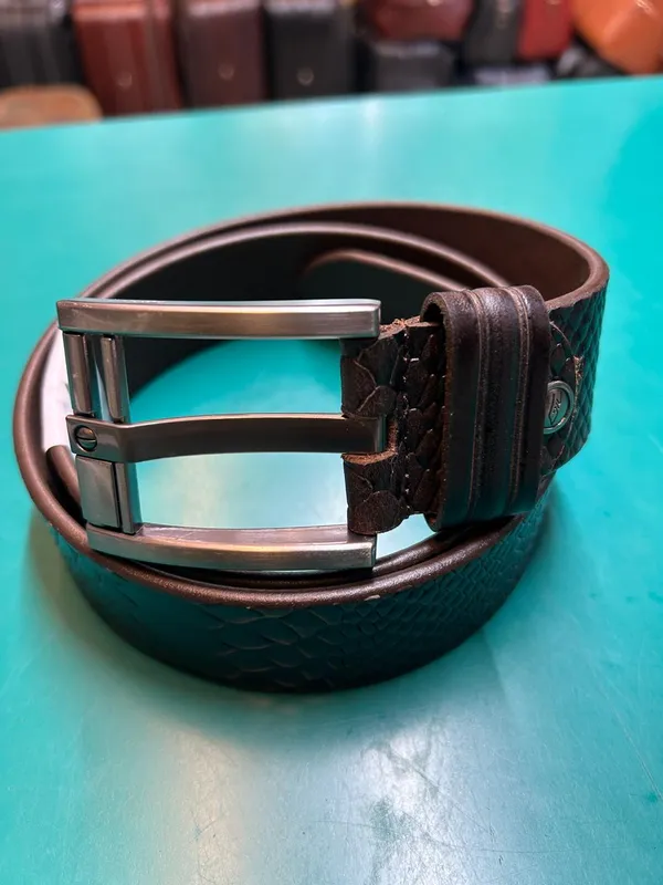 Brown_Textured_Leather_Belt_for_Men