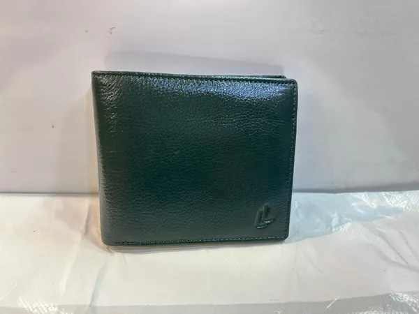Black_Textured_Leather_Bifold_Wallet_For_Men