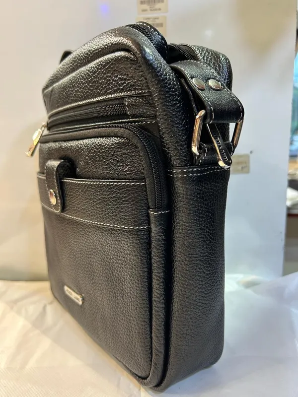 Black_Textured_Leather_Crossbody_Sling_Bag_For_Men