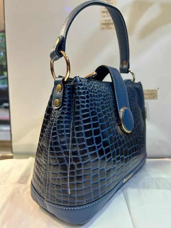 Blue_Faux_Leather_Crocodile_Textured_Handbag_For_Women