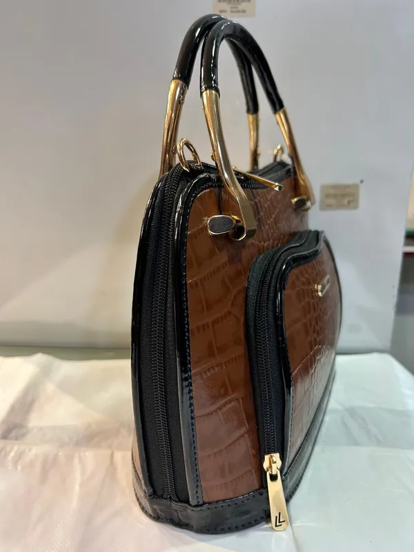 Brown_Genuine_Leather_Structured_Handbag_for_Women