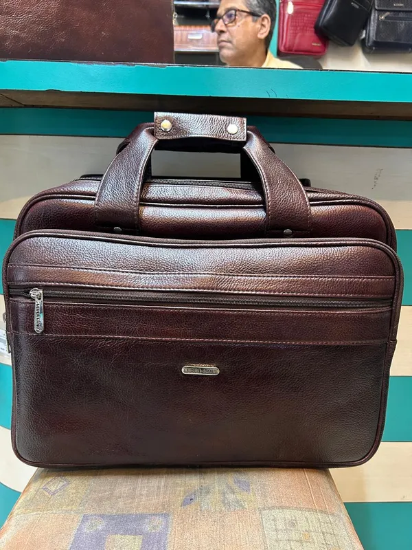 Brown_Leather_Briefcase_For_Men