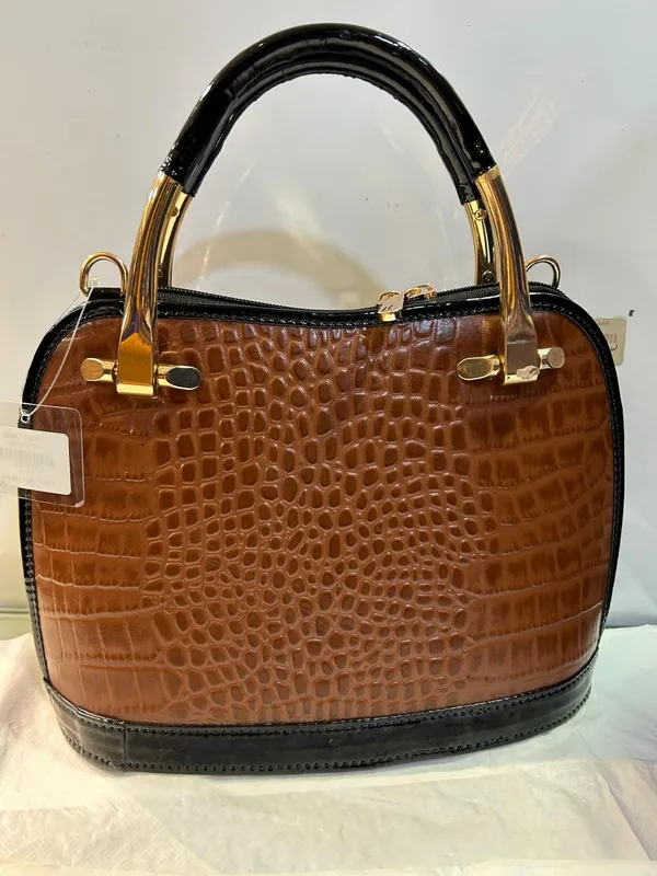 Brown_Genuine_Leather_Structured_Handbag_for_Women
