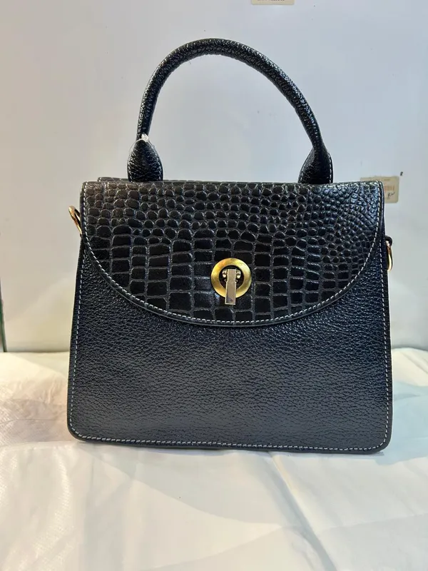 Black_Leather-Look_Structured_Handbag_for_Women