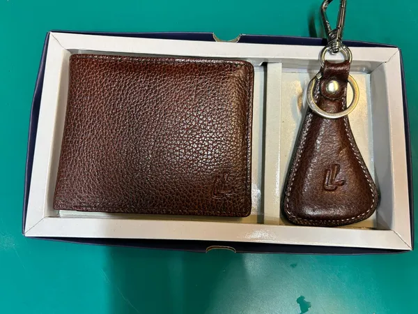 Brown_Leather_Wallet_&_Keychain_Set_For_Men