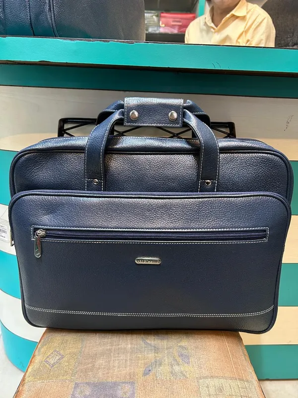 Navy_Textured_Leather_Briefcase_For_Professionals