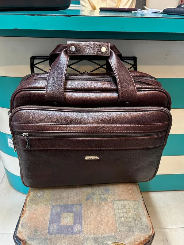Brown_Leather_Briefcase_For_Men