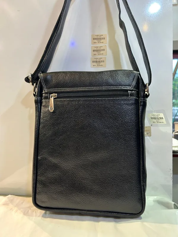 Black_Textured_Leather_Crossbody_Sling_Bag_For_Men